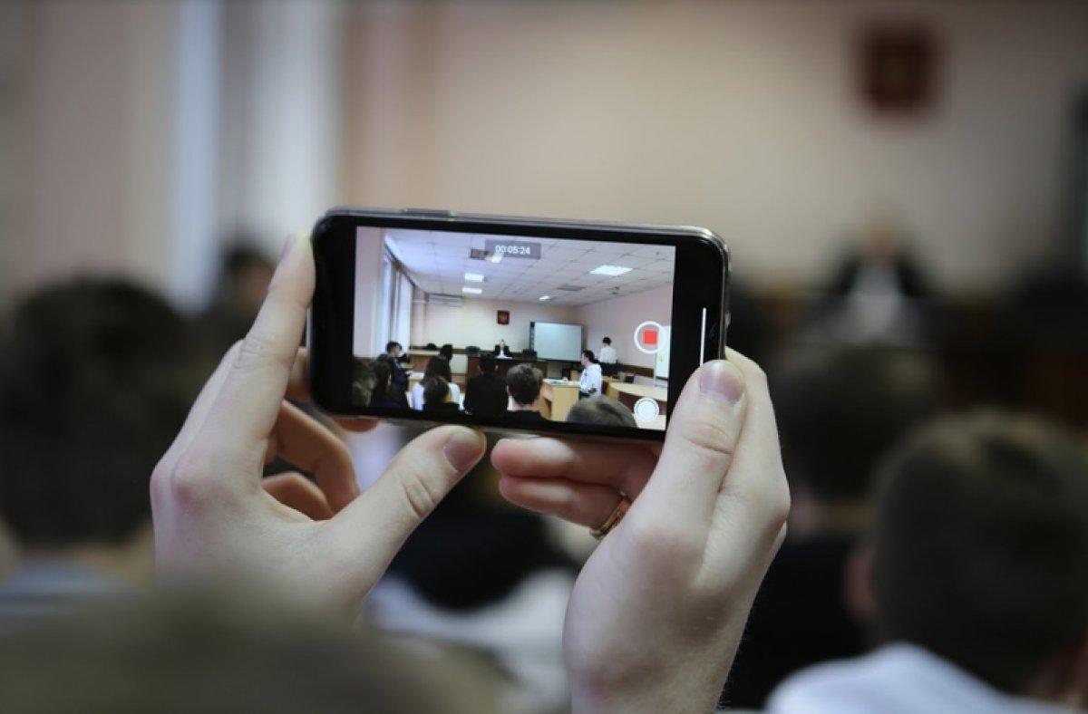 Современную жизнь трудно представить без IT-технологий. Информационные технологии проникают в сферу организации, управления, обеспечения эффективности бизнеса и в область государственного управления.