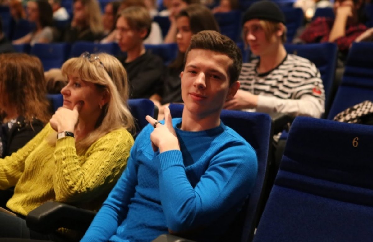 Математика - один из самых сложных "базовых" ЕГЭ и не все готовы сдать этот экзамен.