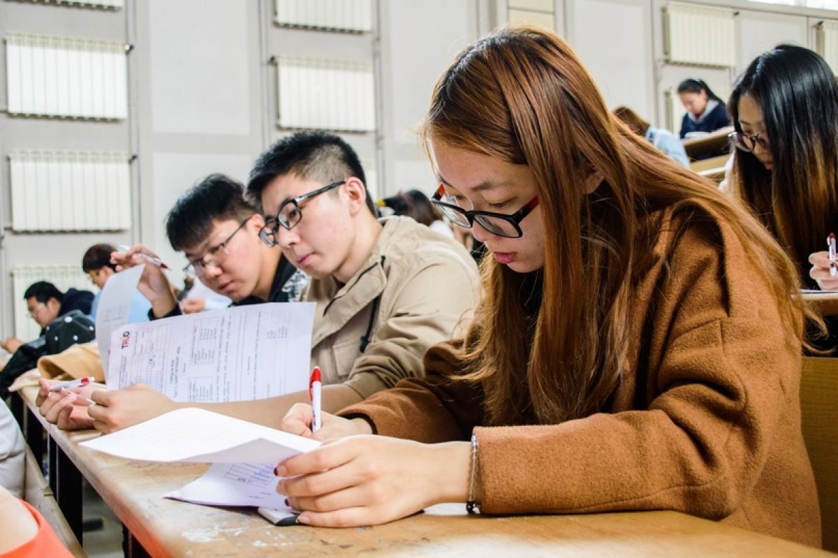 В прошлом учебном году в Университете обучалось 558 иностранных студентов из Китайской Народной Республики. Из-за неблагоприятной эпидемиологической обстановки большинство вернулись домой и продолжили обучение в дистанционном формате. 