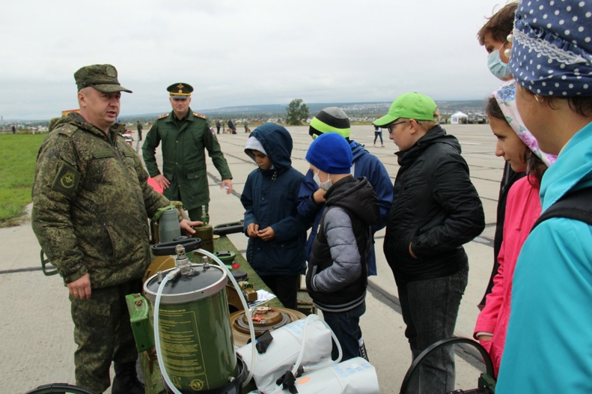 Военный учебный центр ВСГУТУ представил направления подготовки по военно-учетным