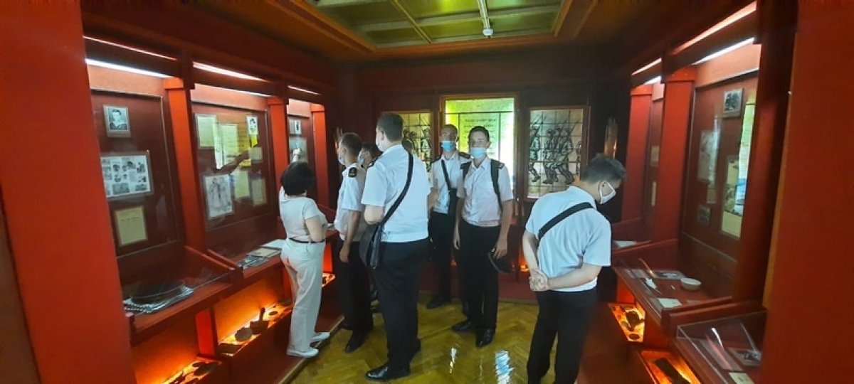 Курсанты Морского колледжа в музее Николая Алексеевича Островского Курсанты Морского колледжа в музее Николая Алексеевича Островского