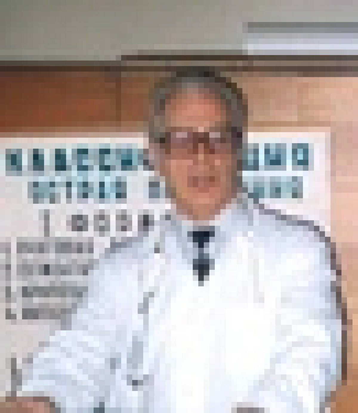 Печальные новости. На 89-ом году жизни скончался Заслуженный врач РФ, старейший нижегородский педиатр, доктор медицинских наук, профессор Виктор Владимирович Сафронов. Причина, как мне сказали, всё тот же коронавирус. Очевидно, и его последствия