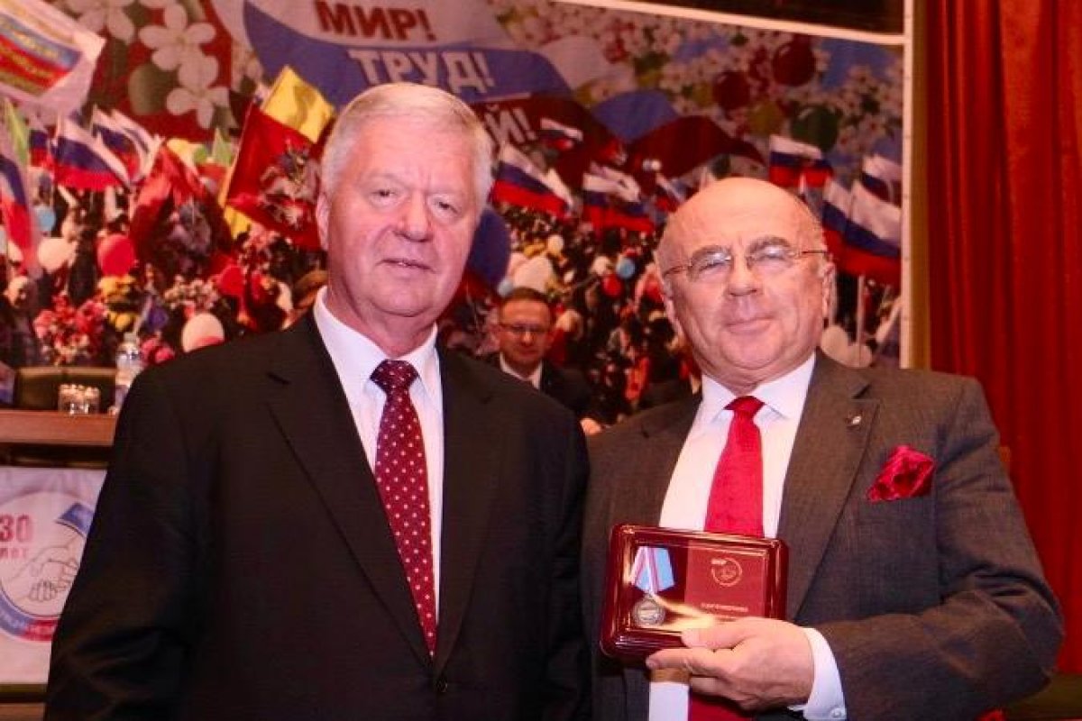 📌 Состоялось торжественное заседание Генсовета Федерации независимых профсоюзов России с участием ректора СПбГУП, А.С. Запесоцкого, посвященное празднованию 30-летия ФНПР 📌 Состоялось торжественное заседание Генсовета Федерации независимых профсоюзов России с участием ректора СПбГУП, А.С. Запесоцкого, посвященное празднованию 30-летия ФНПР