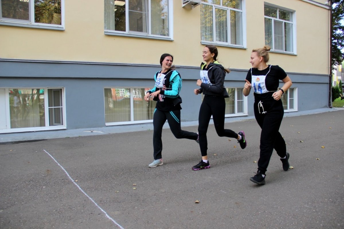 Дистанцию в студенческую милю преодолели студенты ГСГУ 🏃‍♂🏃‍♀🥇