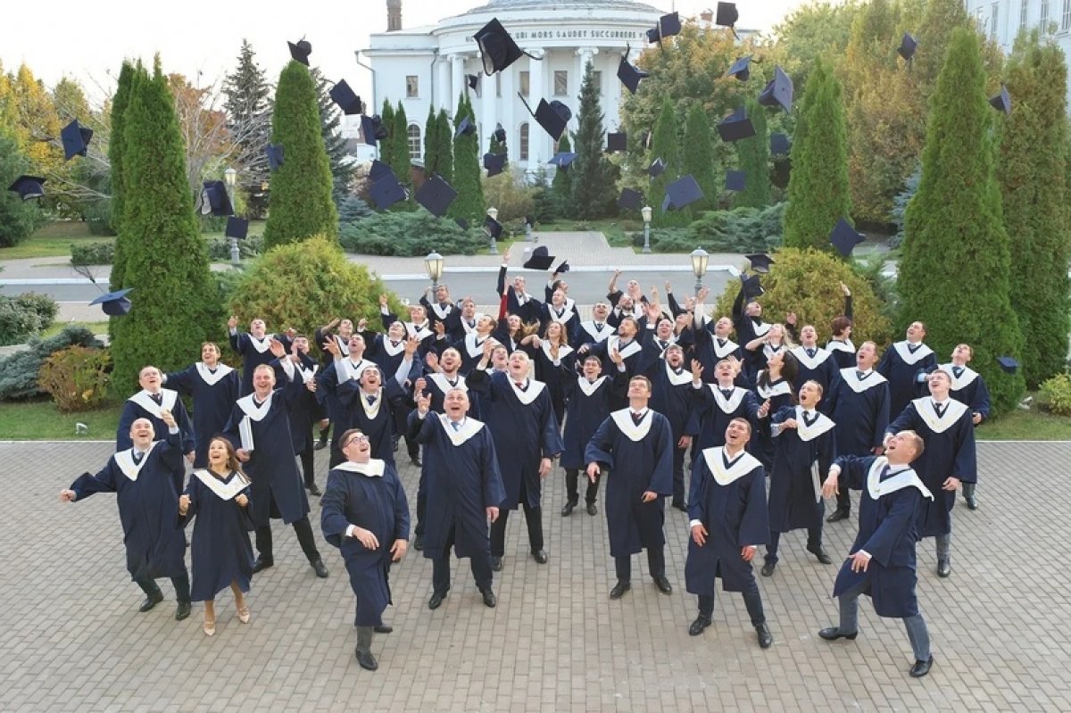 Церемония вручения дипломов MBA прошла в КФУ 🎓