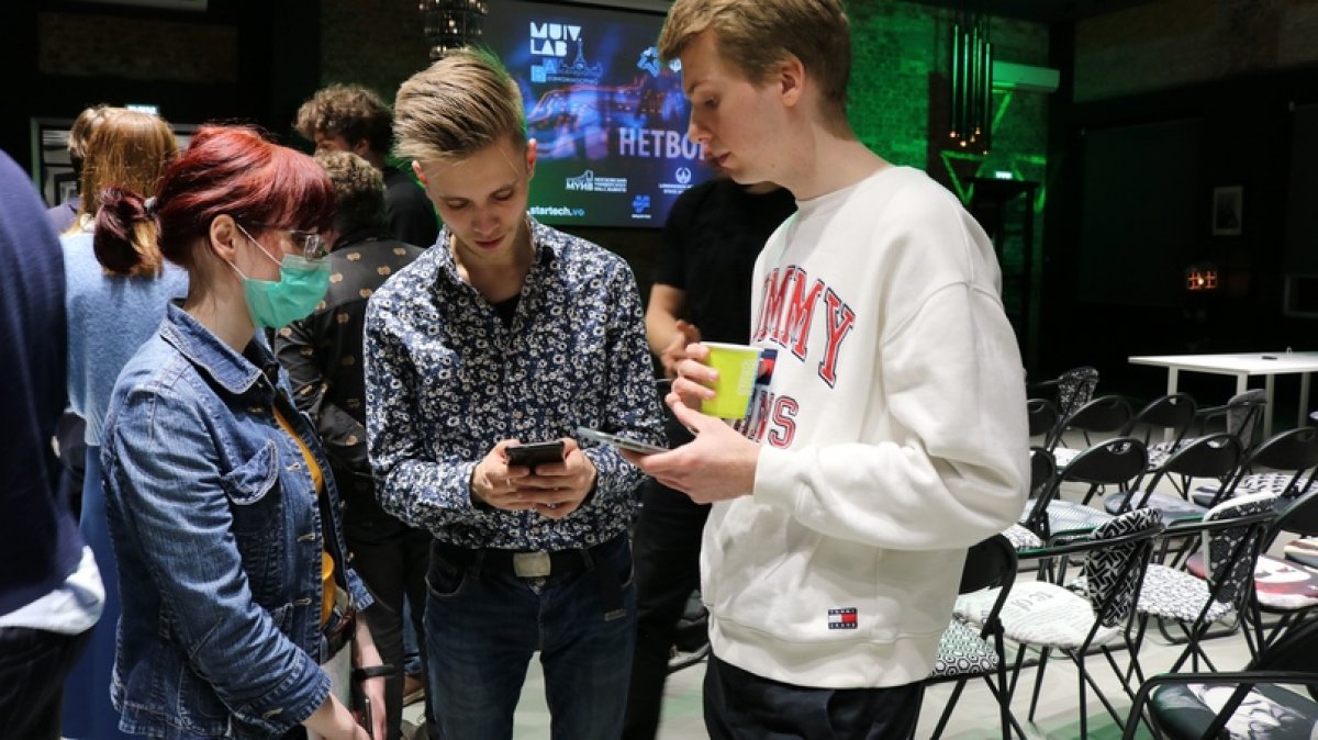 В минувшую пятницу состоялся нетворкинг проектов, принимающих участие в акселерационных программах MUIV.LAB, Акселератор Возможностей МГУ и Физтех.Старт