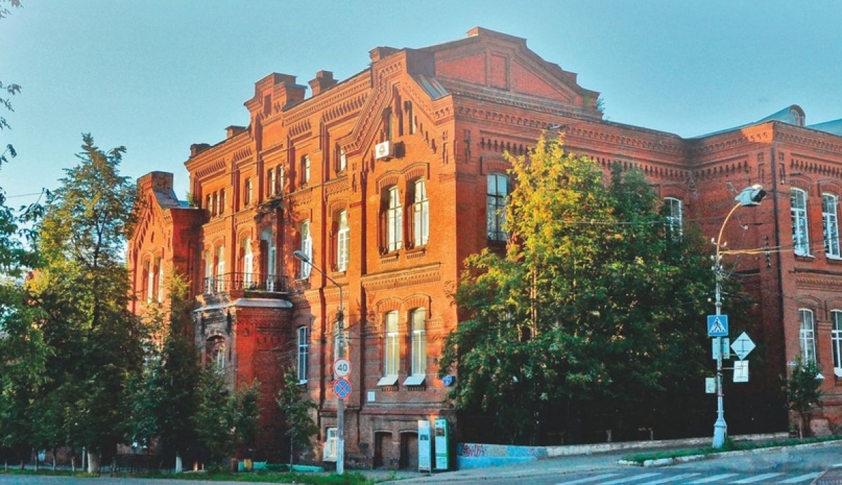 В честь 90-летия Пермского государственного аграрно-технологического университета вышел праздничный номер газеты "Мариинка" В честь 90-летия Пермского государственного аграрно-технологического университета вышел праздничный номер газеты "Мариинка"