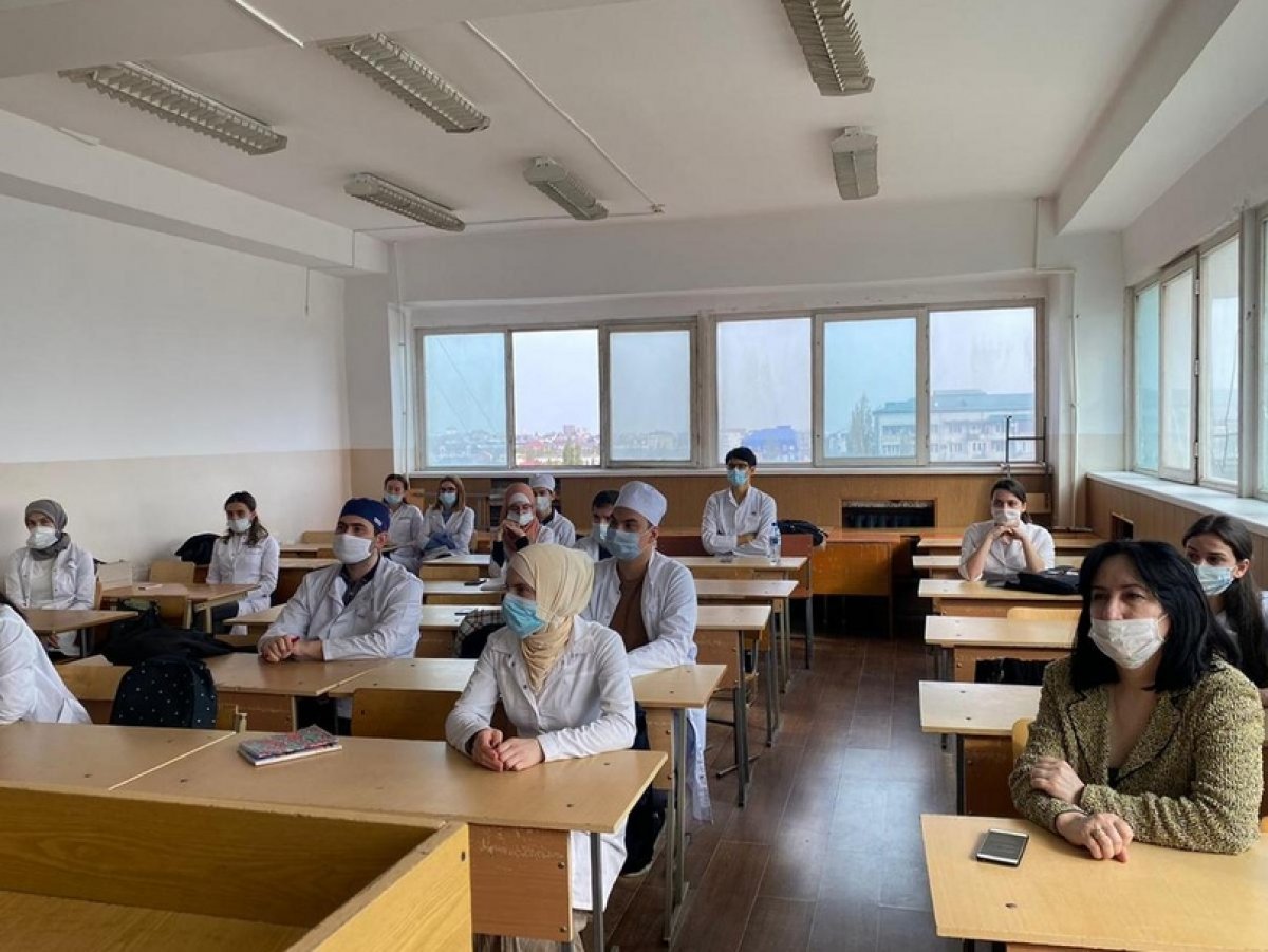 Олимпиада по терапии, посвященная 100-летию со дня рождения профессора Х.Э. Гаджиева Олимпиада по терапии, посвященная 100-летию со дня рождения профессора Х.Э. Гаджиева