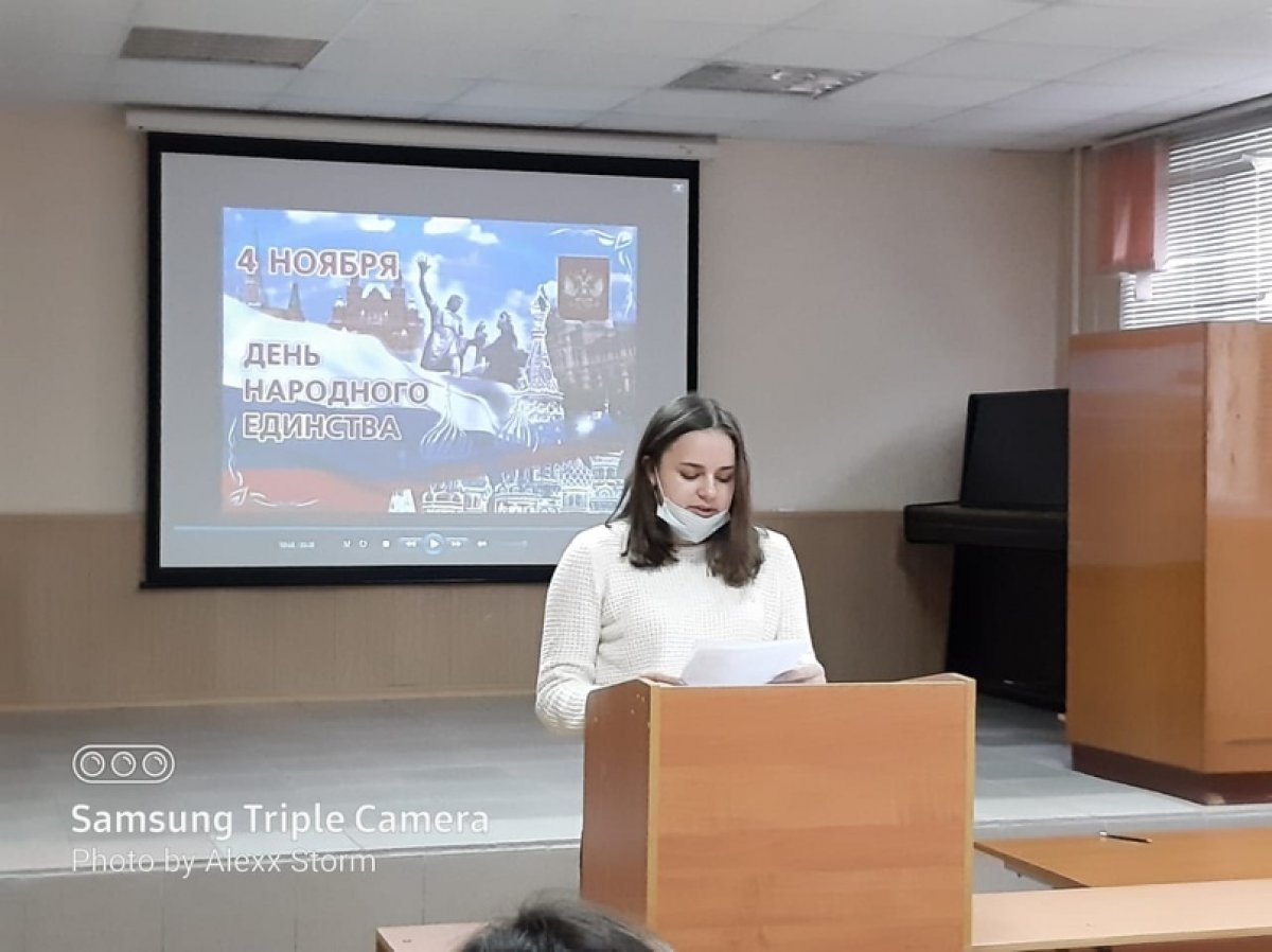 В Курском институте кооперации прошли кураторские часы