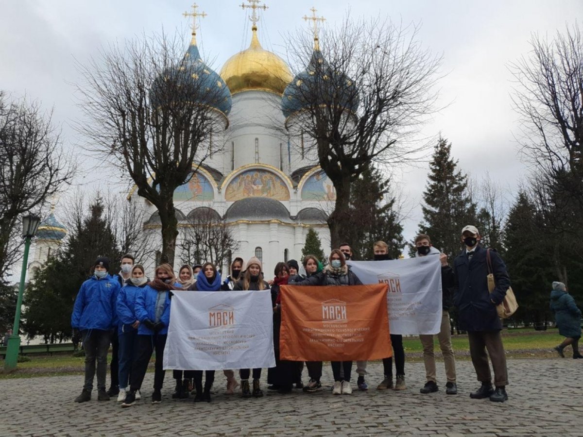 Межвузовская экскурсия в Свято-Троицкую Сергиеву Лавру!