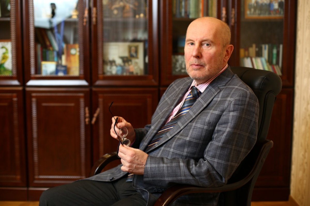 Игорь Эдуардович Есауленко – лауреат премии «Ректор года» Игорь Эдуардович Есауленко – лауреат премии «Ректор года»