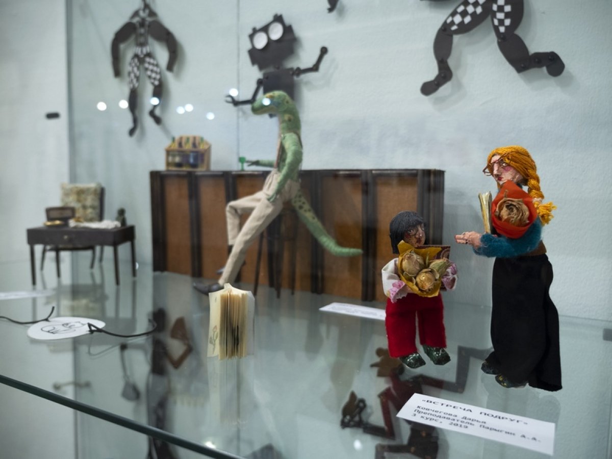 ВЫСТАВКА СТУДЕНЧЕСКИХ РАБОТ «ЗАЧЁТ!» В ГАЛЕРЕЕ «НА КАШИРКЕ» ВЫСТАВКА СТУДЕНЧЕСКИХ РАБОТ «ЗАЧЁТ!» В ГАЛЕРЕЕ «НА КАШИРКЕ»