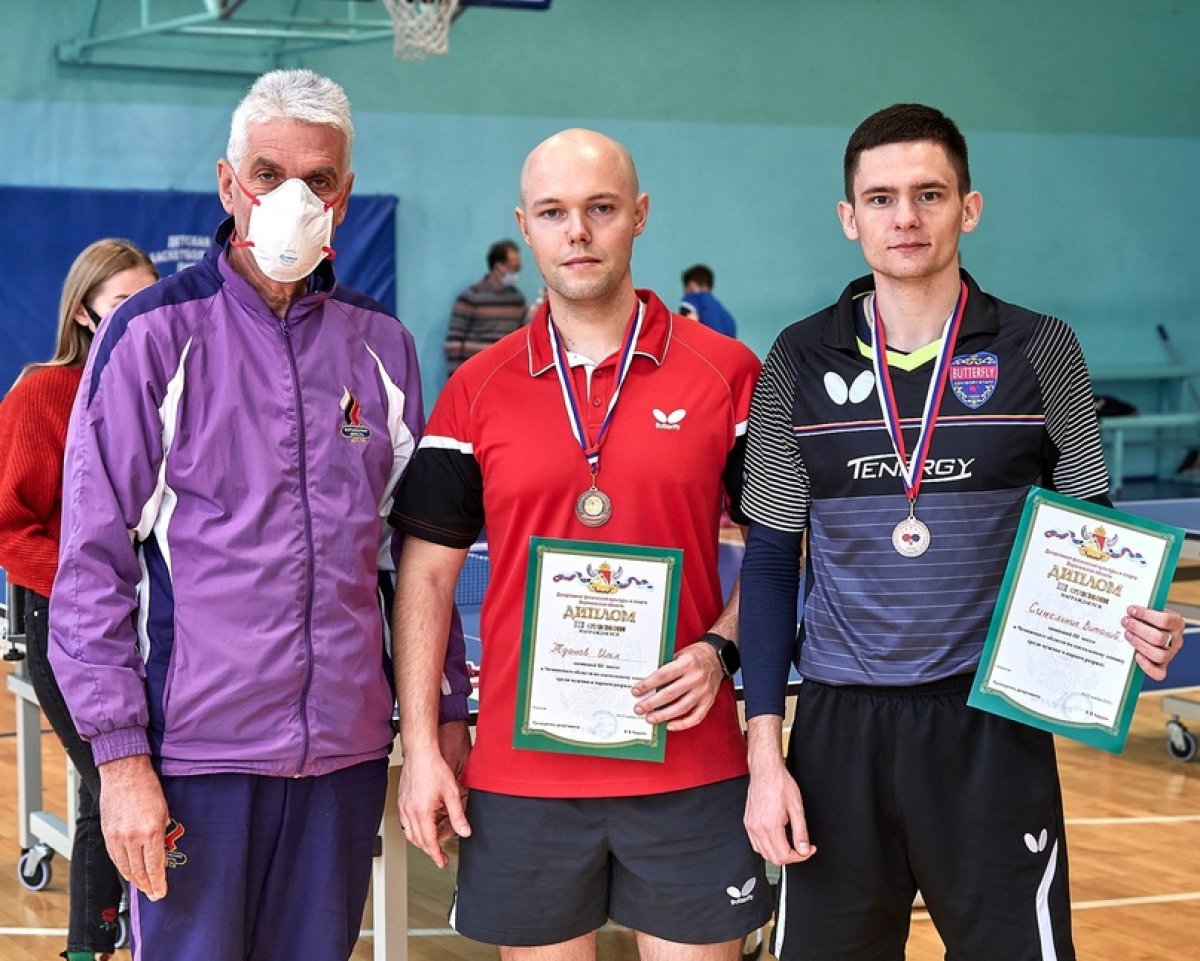 📆Студент ВГЛТУ стал призером Чемпионата Воронежской области среди мужчин по настольному теннису, который проходил с 21 по 22 ноября.🏓